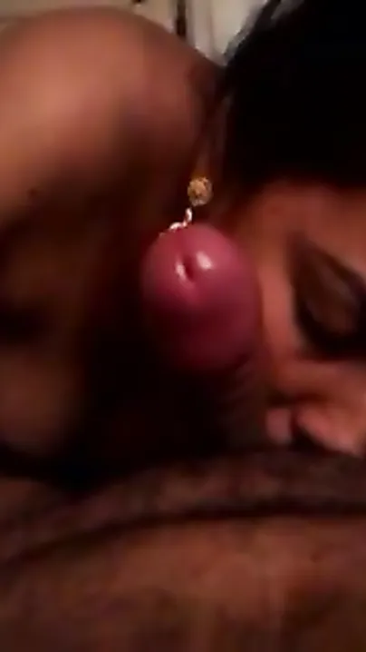 Maharashtra College teacher gives blowjob to student