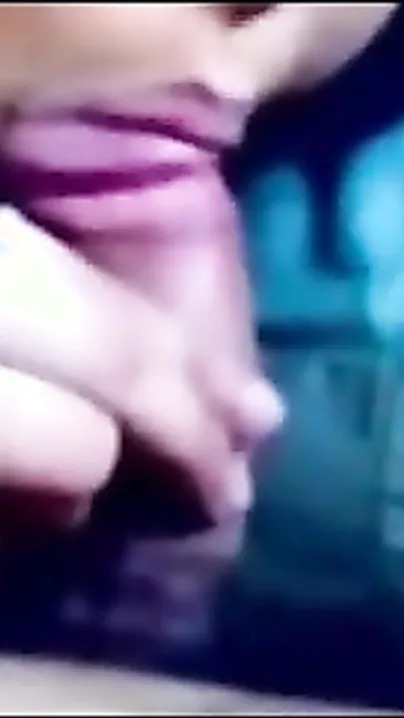 Himachal sweetheart Giving oral job to her Boyfriend