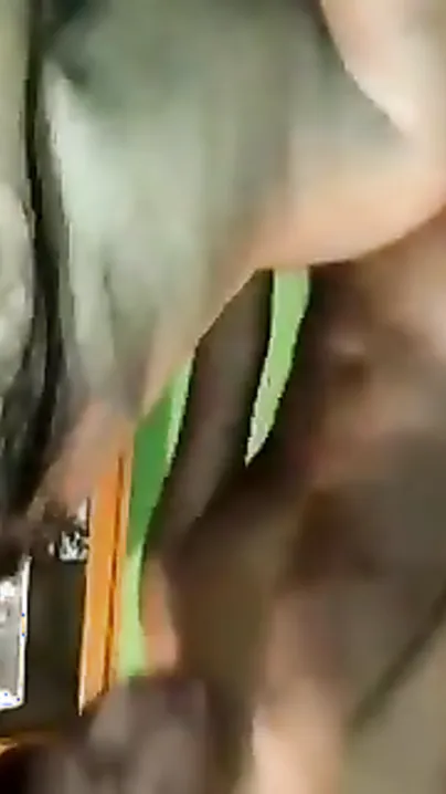 Australia NRI Girlfriend Giving Blowjob To College Boyfriend