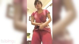 Kolkata Big Love muffins Babe undresses to expose Shaggy Fur pie