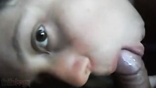 Desi masala sex clip of Indian aunty swallowing cum after oral pleasure