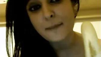 Naughty Chandigarh gf engulfing a banana on camera