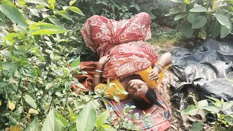 Cheating village slut wife bares dripping pussy in jungle takes savage pounding from lover