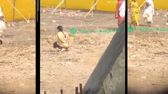 Hot Sexy Ass Indian Girl Pees Openly