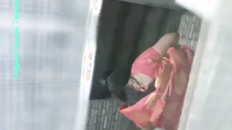 Sexy Ass Bhabhi Pees