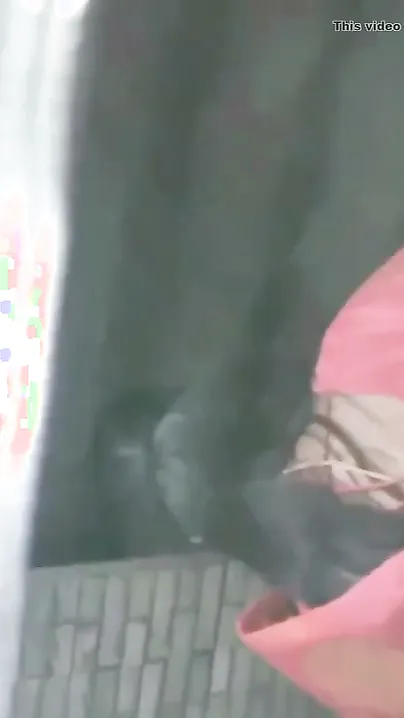 Sexy Ass Bhabhi Pees