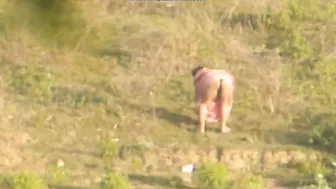 Saree Desi Aunty Pees in the Open Field
