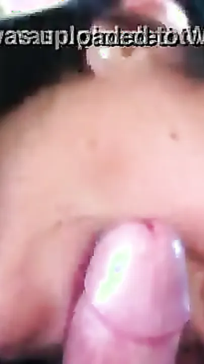 Indian auntie with extramarital affair sucks lovers wang