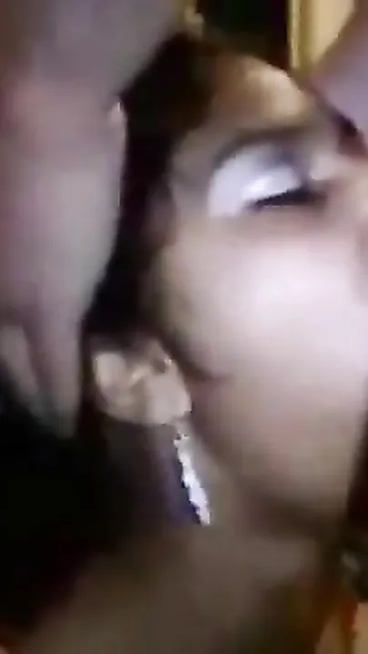 Hot Desi Beauty giving orall-service to bf
