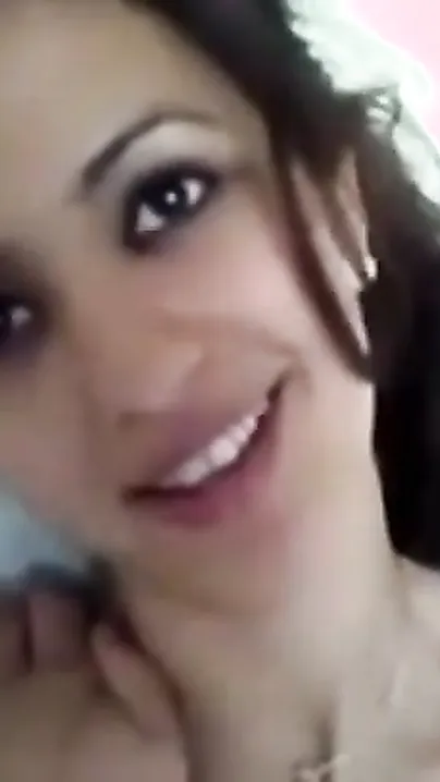 South Indian playgirl exposes her cunt and fingers herself