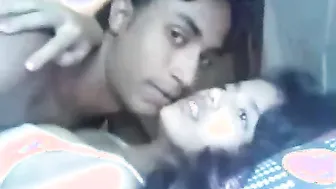 Large Love bubbles College Girlfriend Fucking Hard With Her Classmate