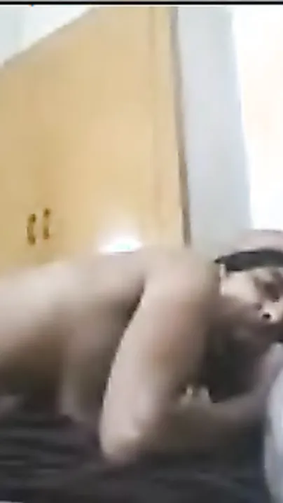Indian porn movie scenes of aunty enjoying oral pleasure sex
