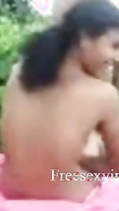 Desi sex blog presents south indian outdoor scandal