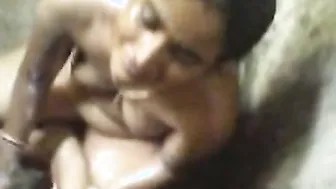 Free porn scandal mms episode of housewife caught by neighbour