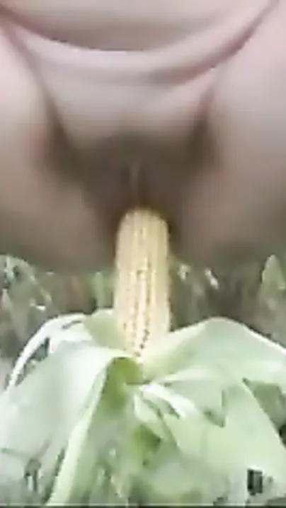 Using various stuff indian MILF enjoy petting fuck corn