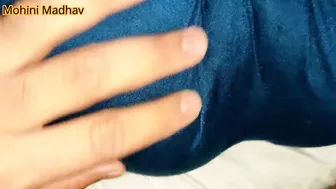 Desi girl makes close-up XXX video of her hairy pussy getting fucked