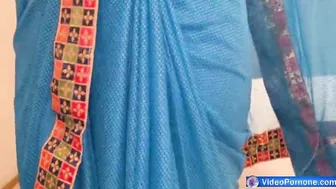 Desi MILF in blue sari is fucked by man in apartment rent for XXX acts