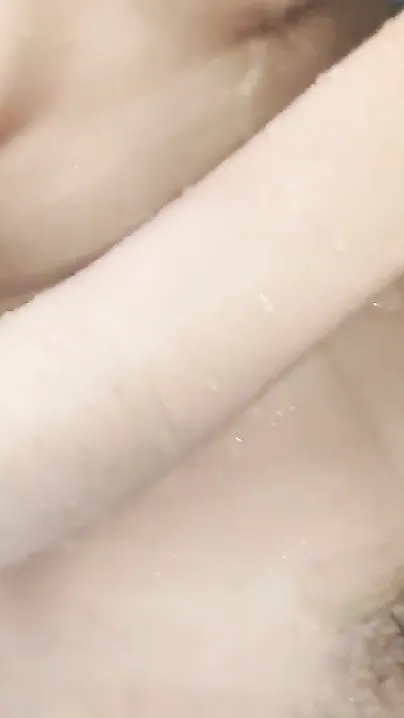 Coed likes bath procedures but young Desi man loves making XXX video