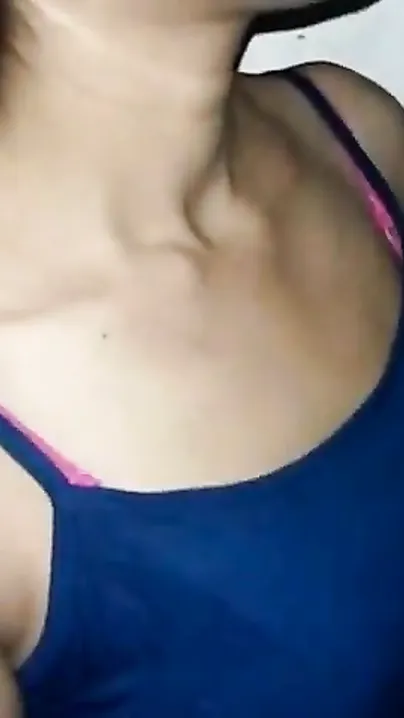 Man tempts cheating Desi bitch into XXX pussy-penetration on camera